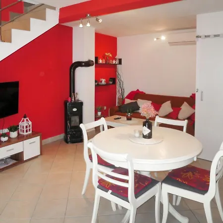 בית נופש Gojko By Interhome Pridraga